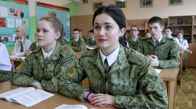 Столичной средней школе №206 присвоено имя Героя Советского Союза А.М. Кижеватова