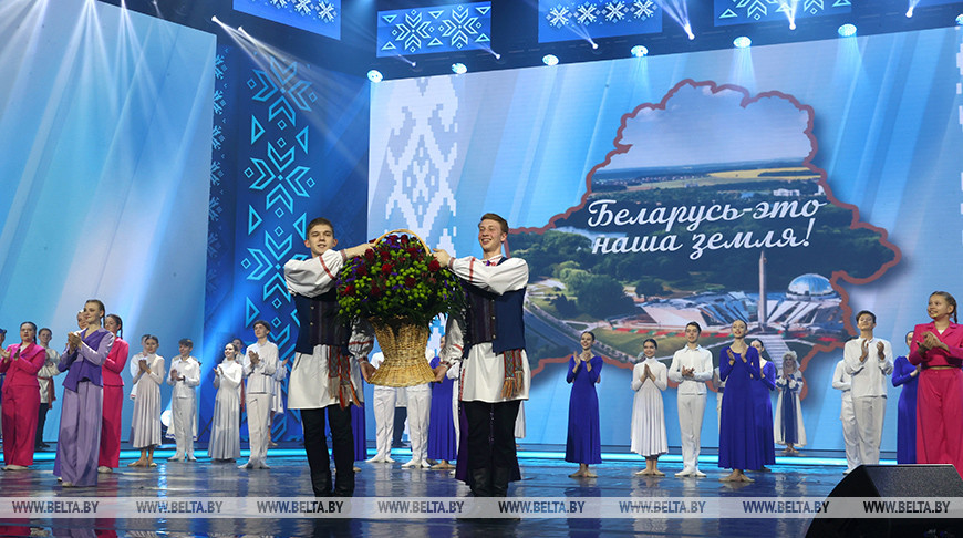 Торжественный концерт "Беларусь - наша земля!" прошел во Дворце Республики