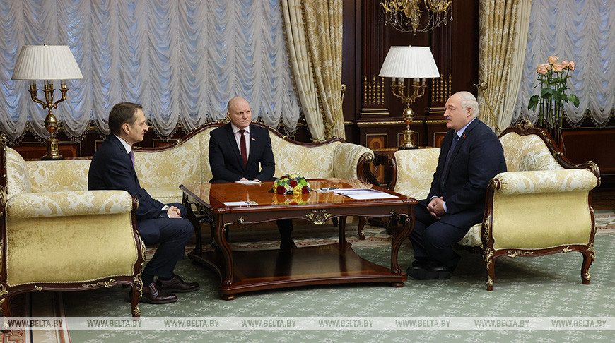 Лукашенко встретился с директором Службы внешней разведки России Сергеем Нарышкиным