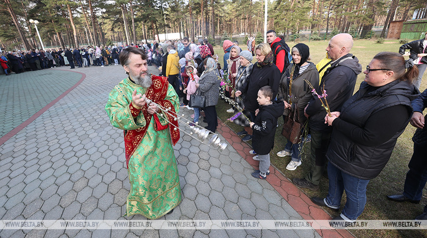Вербное воскресенье празднуют православные верующие Беларуси