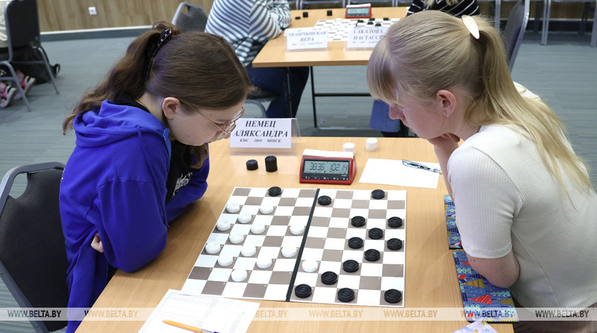 Чемпионат Беларуси по шашкам проходит в Минске