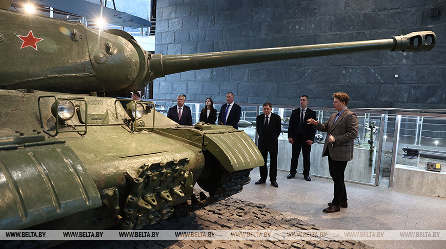 Руководители высших судов зарубежных государств посетили музей истории ВОВ
