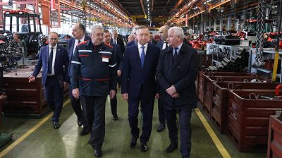 Губернатор Санкт-Петербурга посетил ОАО "Минский тракторный завод"