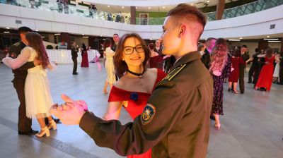 Благотворительный молодежный бал "Добрый вечер" прошел в Минске