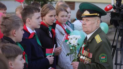 В Гродно ветерана ВОВ Ивана Невзорова поздравили с 9 Мая