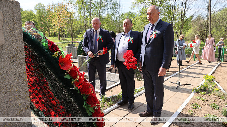 В Лиозненском районе с участием делегации из России почтили память погибших в годы ВОВ солдат