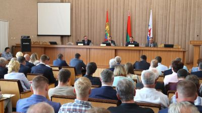 Исаченко провел совещание с руководителями районов по вопросам заготовки кормов