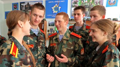 Латвийский витебчанин Илья Кароза постигает азы будущей профессии в кадетском училище