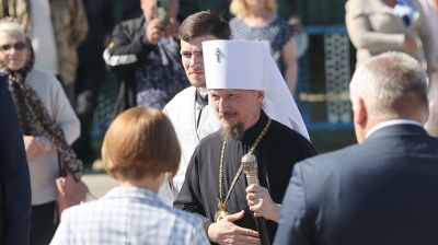 Митрополит Вениамин возглавил литургию в Иоанно-Кормянском женском монастыре