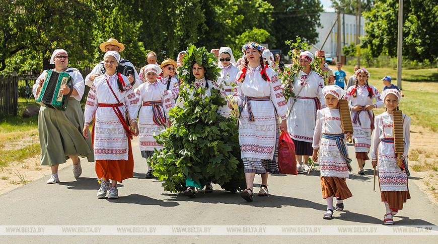 Жители деревни Хмелево Жабинковского района отпраздновали "Сёмуху"