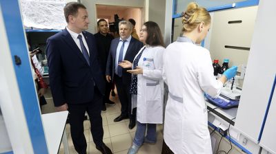 Турчин ознакомился с инвестпроектом по производству лекарственных препаратов в Смиловичах