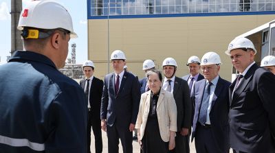 Парламентарии посетили комплекс замедленного коксования ОАО "Нафтан"