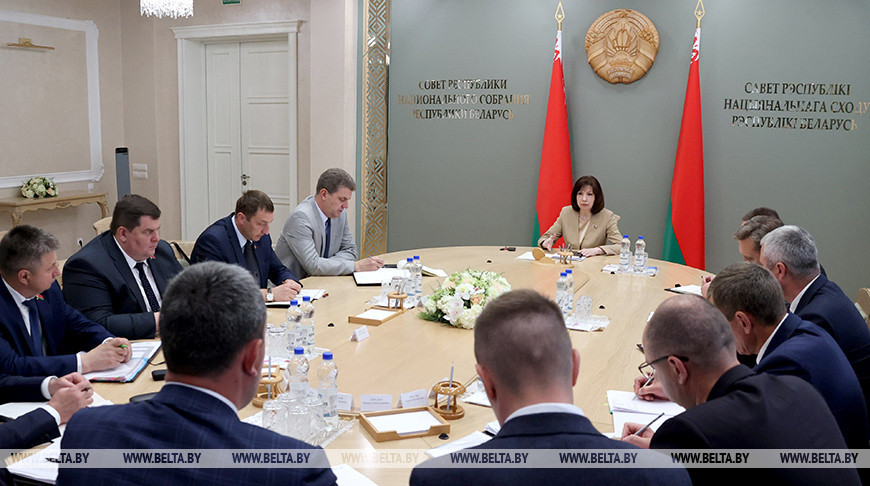 Кочанова провела совещание с главами администраций районов города Минска