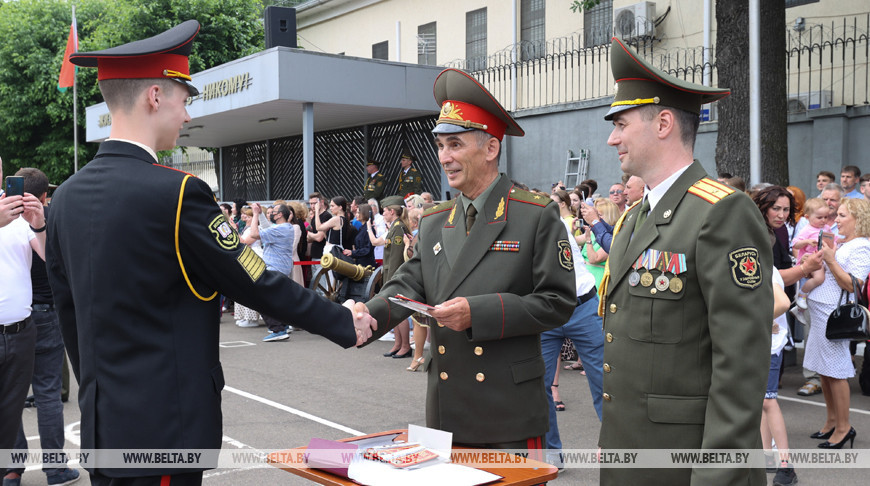 В Минском суворовском военном училище состоялся 67-й выпуск