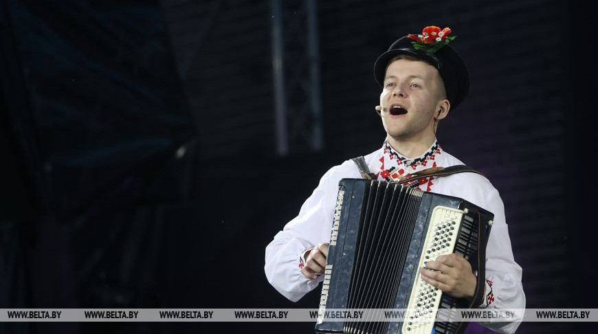 Национальный фестиваль белорусской песни и поэзии открылся в Молодечно