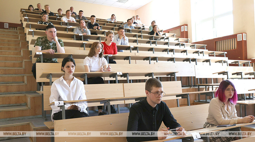 ЦТ по белорусскому языку проходит в Витебском госуниверситете имени П.М.Машерова