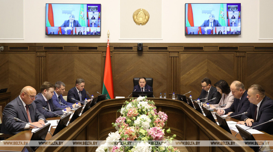 Головченко провел совещание по проблемным вопросам здравоохранения
