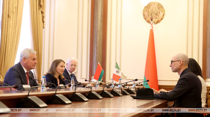 Андрейченко провел встречу с послом Мексики