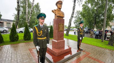 В Пинском районе установили бюст партизанского командира Василия Коржа
