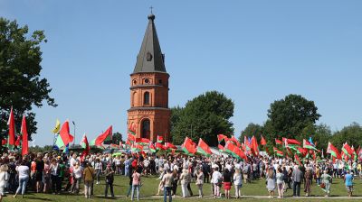 Митинг в честь Дня Независимости прошел в мемориальном комплексе "Буйничское поле"