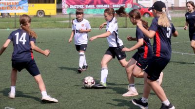 Соревнования Гродненской области "Кожаный мяч" собрали в Щучине около 120 юных футболисток