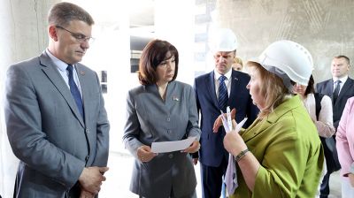 Кочанова посетила строительную площадку объекта "Многофункциональный гостинично-деловой комплекс" в Минске