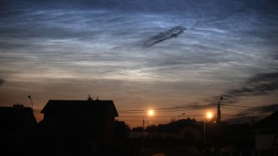 В небе над Гродно можно наблюдать светящиеся облака