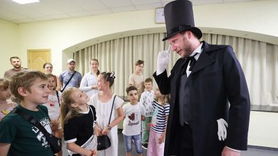 День открытых дверей по случаю 85-летия провел Белорусский государственный театр кукол
