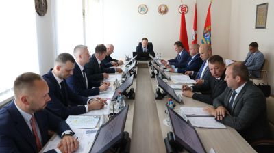 Головченко провел совещание по вопросу реализации пилотного проекта по обеспечению электротранспортом Жодино и Шкловского района