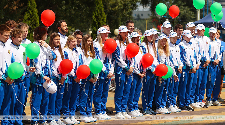Сборные Беларуси по гандболу и плаванию напутствовали в Бресте на победу в II Играх стран СНГ