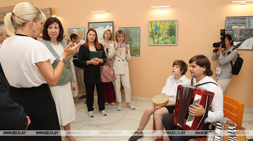 Кочанова посетила Гомельский центр инклюзивной культуры