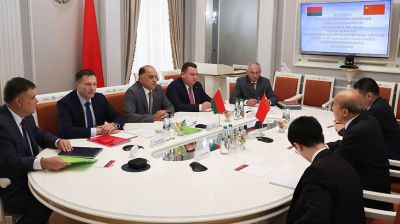 Вольфович встретился с послом КНР в Беларуси