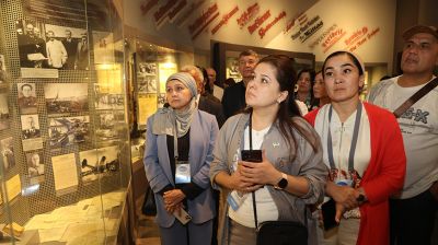 Участницы белорусско-узбекского женского бизнес-форума посетили музей истории ВОВ