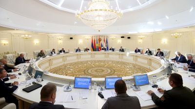 В Минске проходит заседание Координационного совещания председателей комитетов по обороне парламентов стран ОДКБ