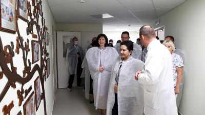 Председатель Сената Олий Мажлиса Узбекистана посетила РНПЦ "Мать и дитя"
