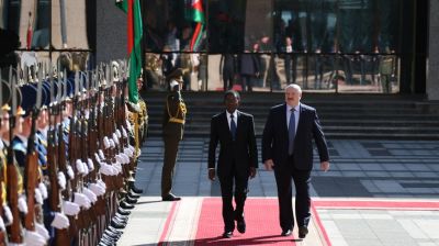 Церемония официальной встречи Президента Экваториальной Гвинеи прошла во Дворце Независимости