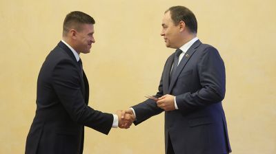 Премьер-министр Беларуси вручил госнаграды