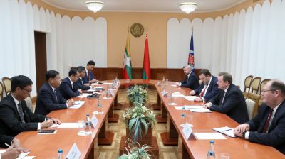 Главы МИД Беларуси и Мьянмы провели переговоры в расширенном составе