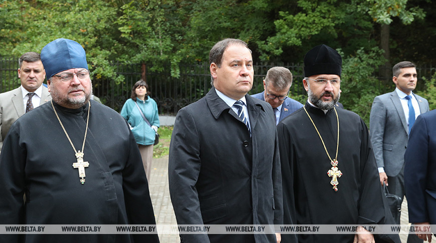 Премьер-министр Беларуси посетил памятник природы "Полыковичская криница"