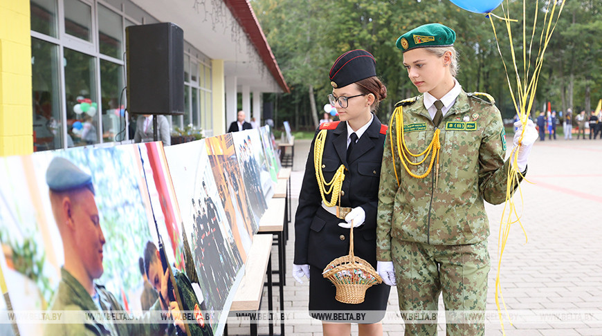 Гражданско-патриотическая кадетская смена учащихся Союзного государства проходит в Зубренке