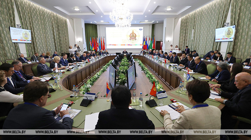 В Минске состоялось заседание Совета Международной ассоциации академий наук