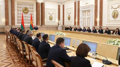 Лукашенко собрал большое совещание по образованию