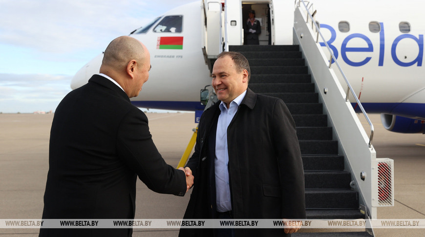 Премьер-министр Беларуси прилетел в Астану