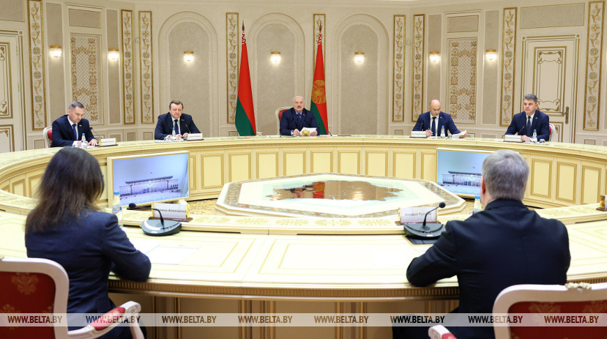 Лукашенко встретился с губернатором Ульяновской области