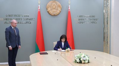 Кочанова подписала соглашение о сотрудничестве Национального собрания и Всекитайского собрания народных представителей