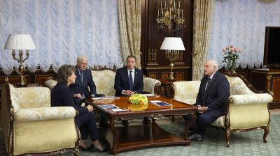 Лукашенко встретился с генеральным директором АО "Российский экспортный центр"