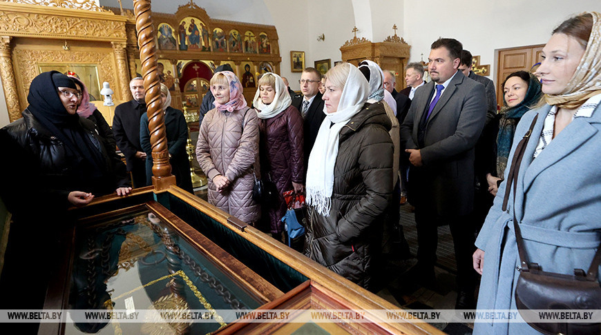 Многодетные семьи посетили Спасо-Евфросиниевский женский монастырь