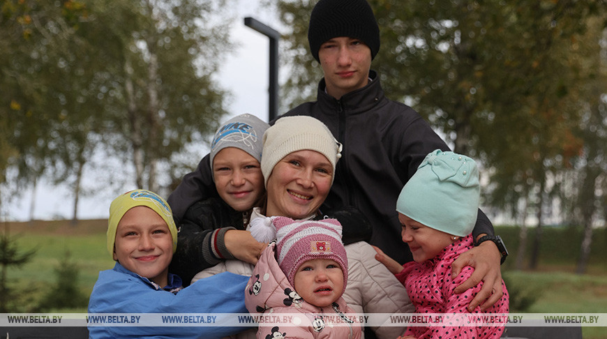 Многодетная мама Наталья Лукашевич: вместе с детьми растут и родители