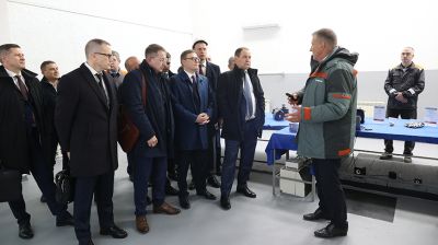Премьер-министр Беларуси посетил автомобильный завод "Урал"