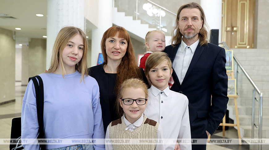 Торжественное мероприятие ко Дню матери прошло в Минске